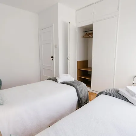 アパート Mumadona ギマランイス